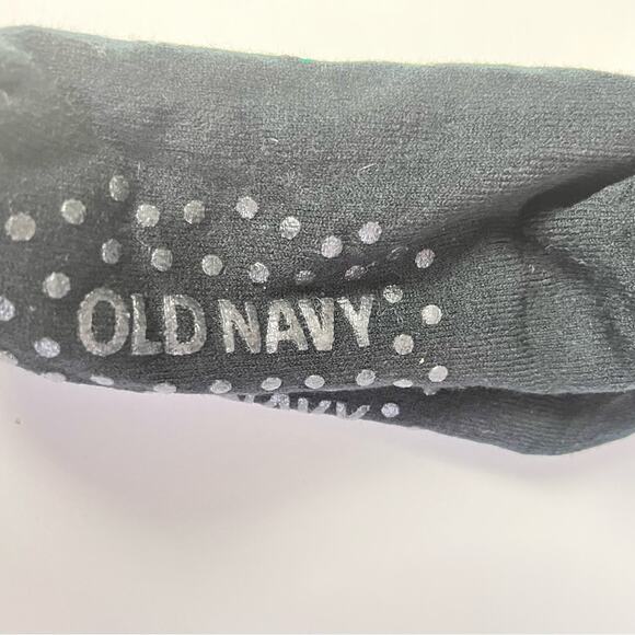 Old Navy Women’s Seasonal Holiday Sherpa Slipper Socks One Size - Picture 5 of 9